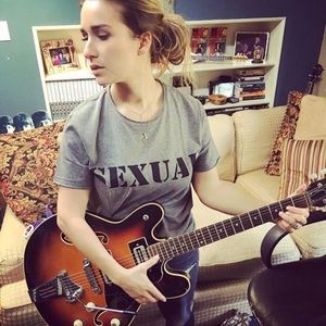 Jessie James Decker Sexual Shirt - L - Kittenish